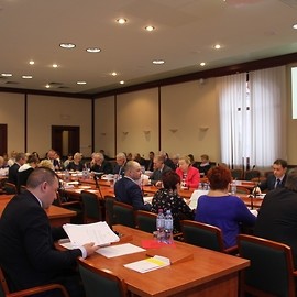 powiększ zdjęcie: Waldemar Krzystek Honorowym Obywatelem Legnicy