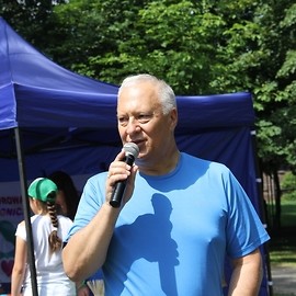 powiększ zdjęcie: Koc, trawa i zabawa, czyli Zdrowa Legnica