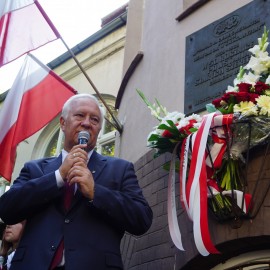 powiększ zdjęcie: Legnica uczciła 75 rocznicę Powstania Warszawskiego