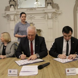 powiększ zdjęcie: Samorządy Zagłębia Miedziowego razem powalczą o unijne środki