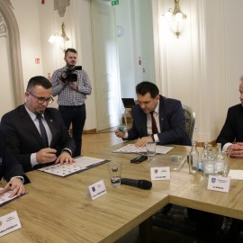 powiększ zdjęcie: Samorządy Zagłębia Miedziowego razem powalczą o unijne środki
