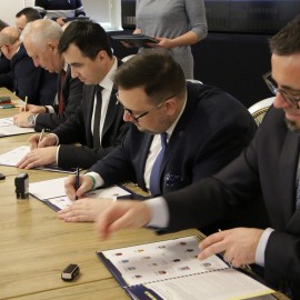 powiększ zdjęcie: Samorządy Zagłębia Miedziowego razem powalczą o unijne środki