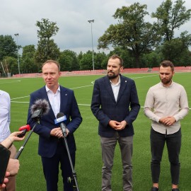 powiększ zdjęcie: Miedź Legnica otrzymała 800 tys. zł na szkolenie dzieci i młodzieży