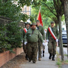 powiększ zdjęcie: Legnica uczciła 80. rocznicę Powstania Warszawskiego