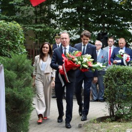 powiększ zdjęcie: Legnica uczciła 80. rocznicę Powstania Warszawskiego