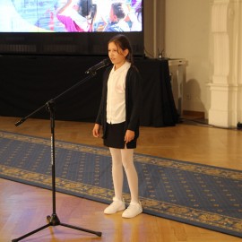 powiększ zdjęcie: Wręczono stypendia Prezydenta Miasta Legnicy dla najzdolniejszych uczniów