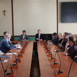 Spotkanie z zarządcami na temat podwórek i zasieków śmietnikowych