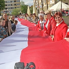 Majówka. Trzy dni świętowaliśmy, bawiąc się w nastrojach patriotycznych
