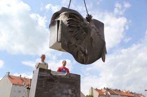 Plac Sybiraków i pomnik już gotowe